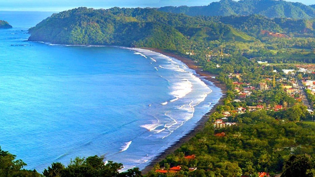 Surf Spot Guide – Jaco, Costa Rica – Platinum Sun 
