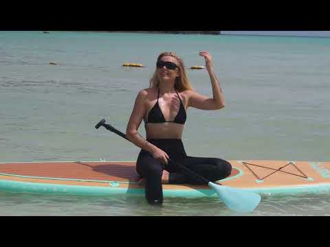 Black quick drying leggings for paddleboarding